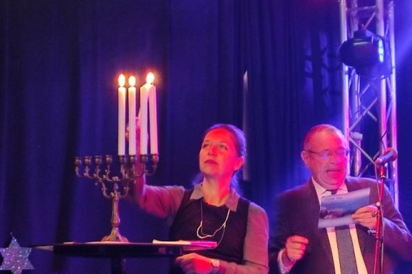 hanuka-44C95C0F7-7F98-BCE6-32E6-AE81834E9FEA.jpg