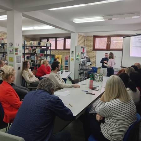 ПРОФЕСИОНАЛНА ЗАЈЕДНИЦА УЧЕЊА