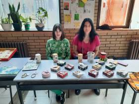 Продајна изложба поводом дана жена